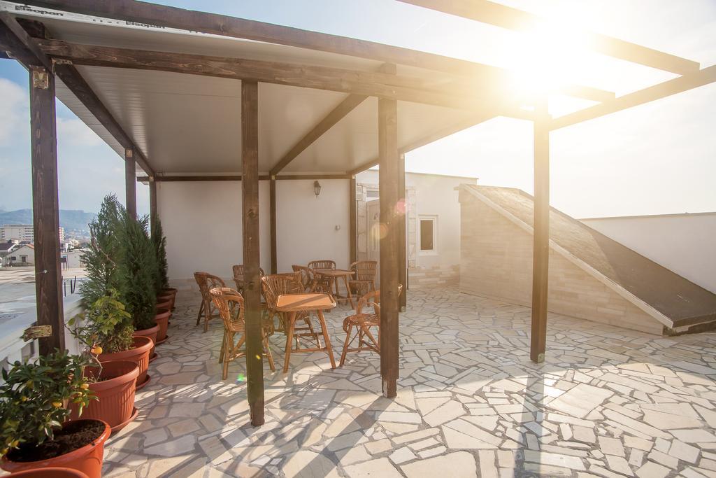 באר Rooms And Apartments Milana מראה חיצוני תמונה