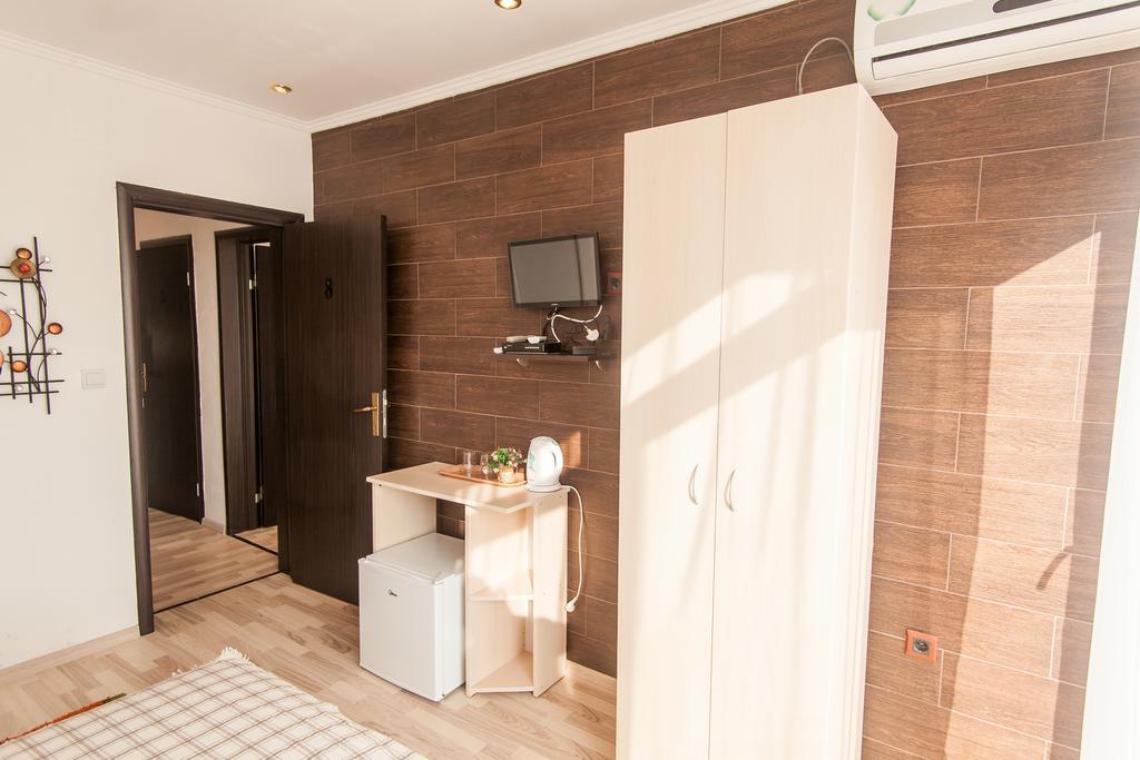 באר Rooms And Apartments Milana חדר תמונה