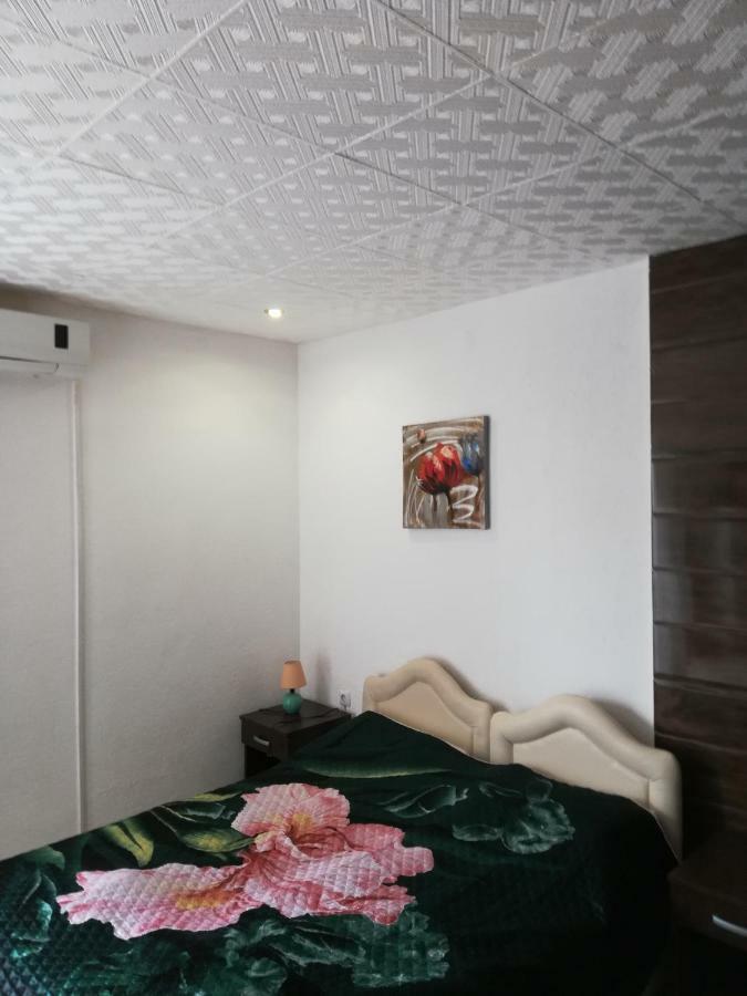 באר Rooms And Apartments Milana מראה חיצוני תמונה