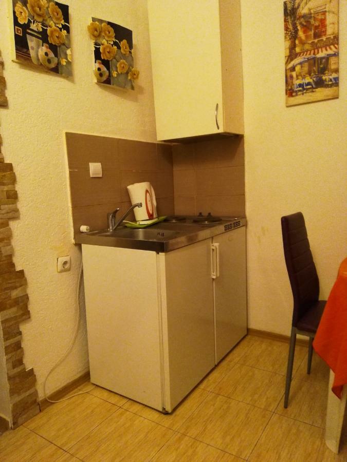 באר Rooms And Apartments Milana מראה חיצוני תמונה